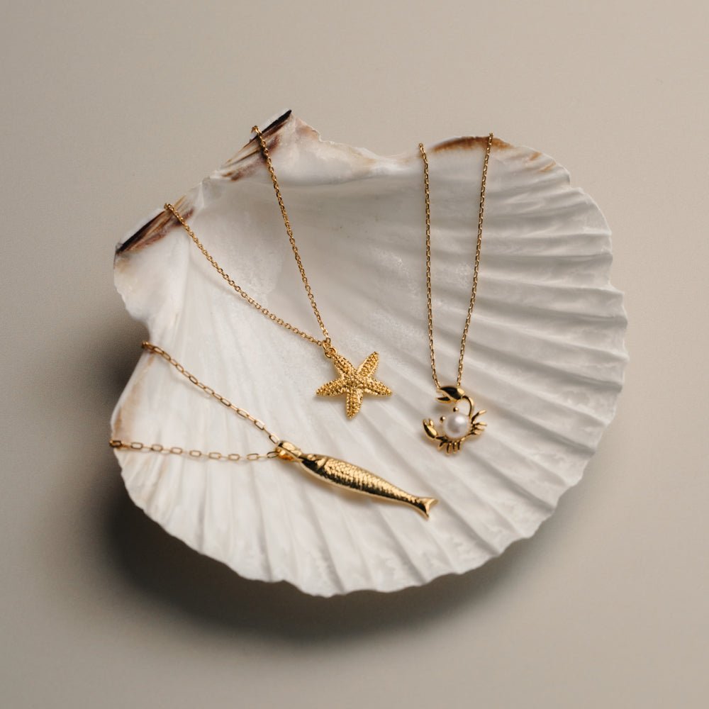 Textured Fish Charm Necklace - Image 5