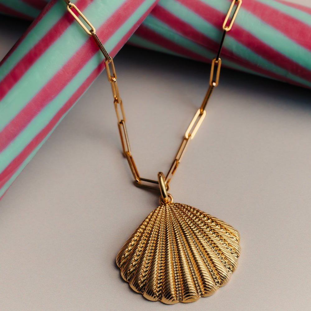 Statement Textured Shell Necklace - Image 5